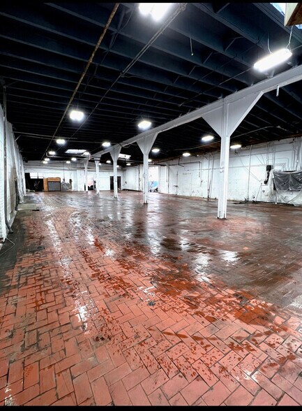 640 3rd St, Newark, NJ à louer - Photo intérieure – Image 3 sur 7