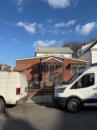 Plus de détails pour 11715 200th St, Saint Albans, NY - Logement à vendre