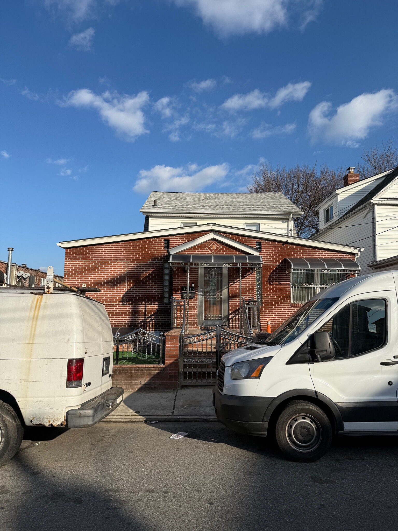 11715 200th St, Saint Albans, NY à vendre Photo principale– Image 1 sur 12