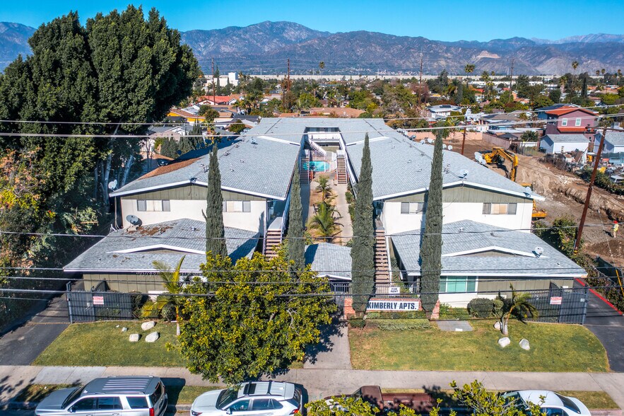 14521 Clark St, Baldwin Park, CA à vendre - Photo principale – Image 1 sur 38