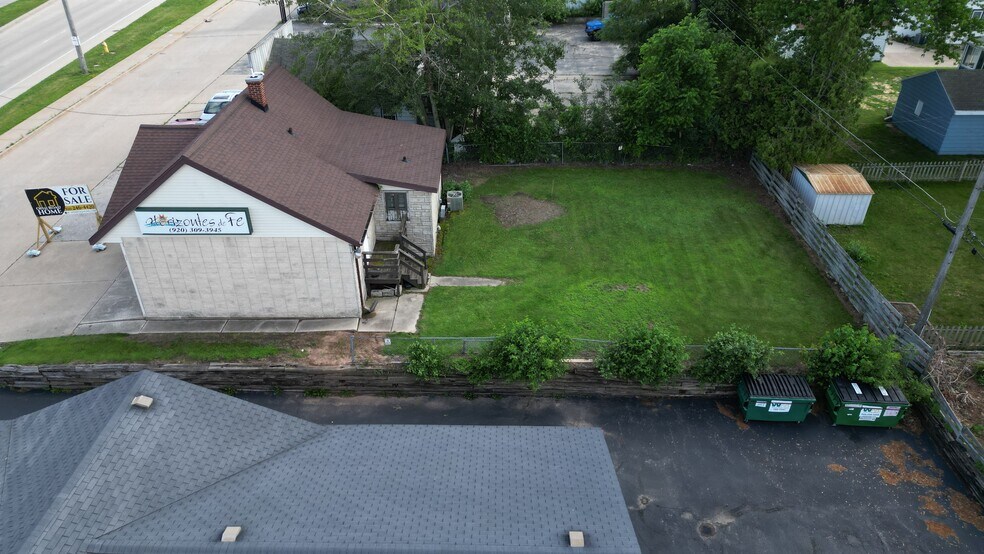 802 S Military Ave, Green Bay, WI à vendre - Photo de l’immeuble – Image 2 sur 24