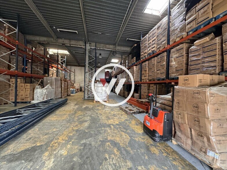 Industriel/Logistique dans Sarcelles à vendre - Photo de l’immeuble – Image 2 sur 14