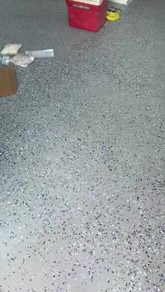 6134 Airline Dr, Houston, TX à louer - Vidéo sur l’annonce professionnelle – Image 3 sur 23