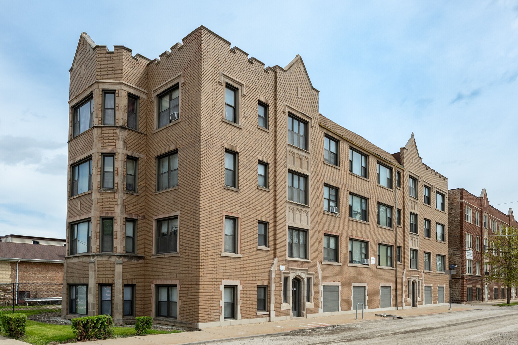 38 Unit Auburn Gresham Portfolio portefeuille de 3 biens à vendre sur LoopNet.fr Photo principale– Image 1 sur 5