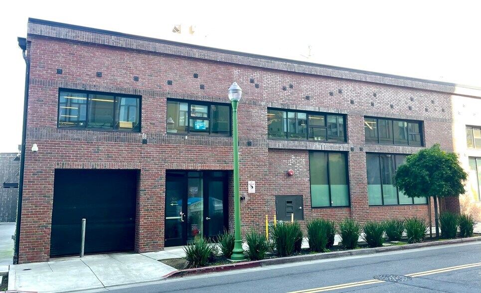 2335-2345 Broadway, Oakland, CA à louer - Photo principale – Image 2 sur 40