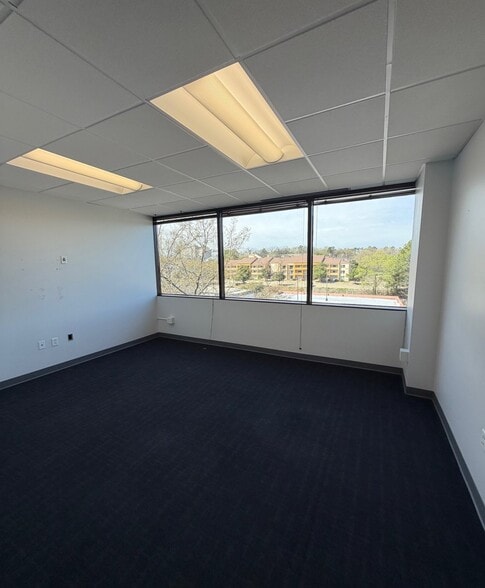 10800 Financial Centre Pkwy, Little Rock, AR à louer - Photo intérieure – Image 2 sur 8