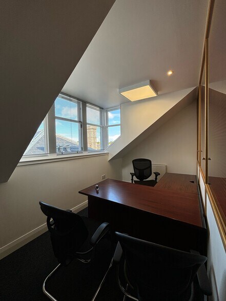 66-68 Carden Pl, Aberdeen à vendre - Photo de l’immeuble – Image 3 sur 11