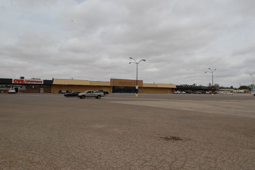 2406 Lubbock Hwy, Lamesa, TX à louer - Photo de l’immeuble – Image 2 sur 9