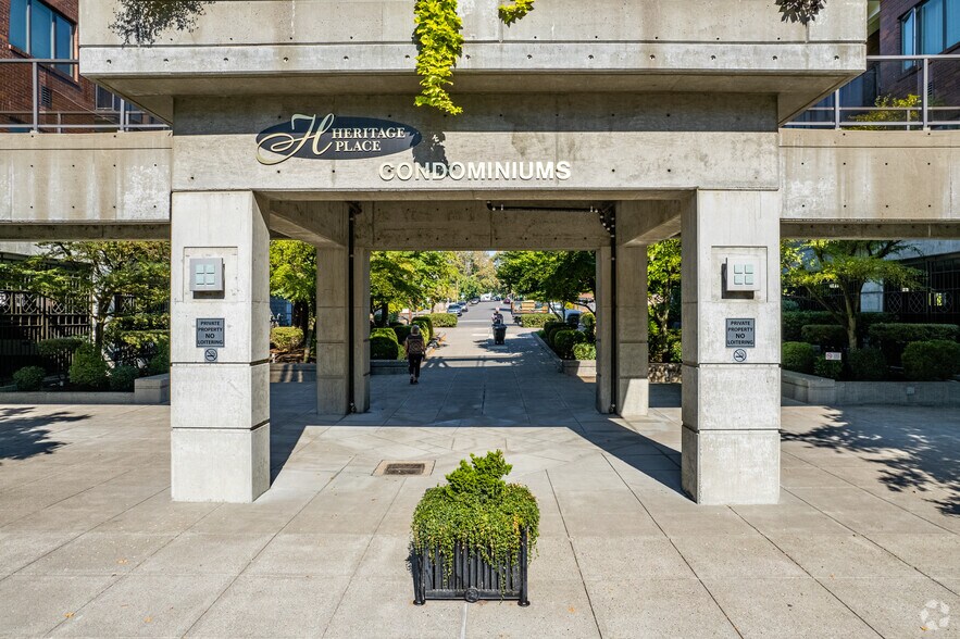 400-420 W 8th St, Vancouver, WA à louer - Photo de l’immeuble – Image 2 sur 4