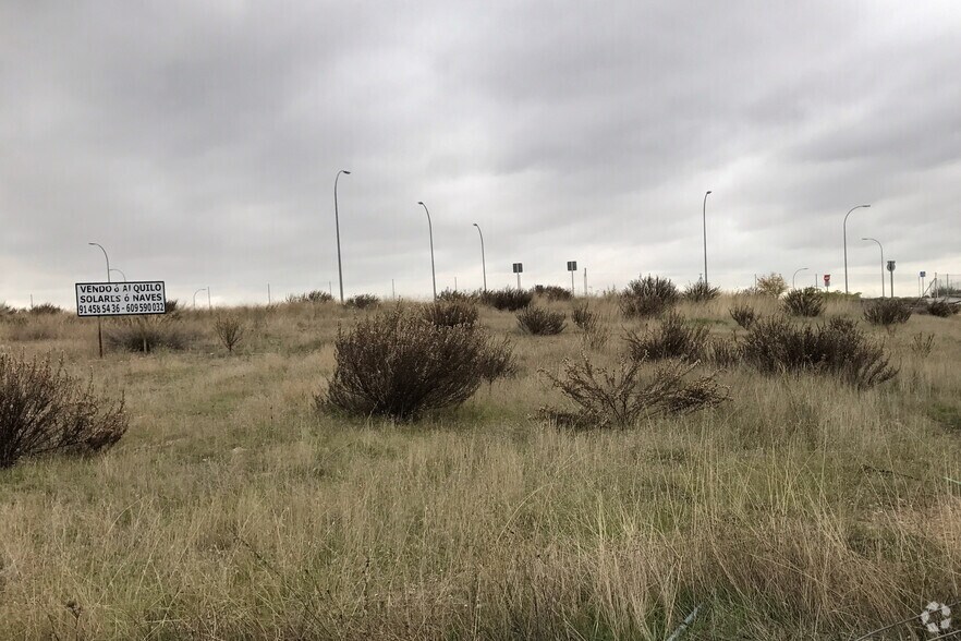 Calle Islas Visayas, 34, Madrid, Madrid à louer - Photo de l’immeuble – Image 3 sur 3