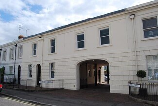 Plus de détails pour Fairview Rd, Cheltenham - Bureau à louer