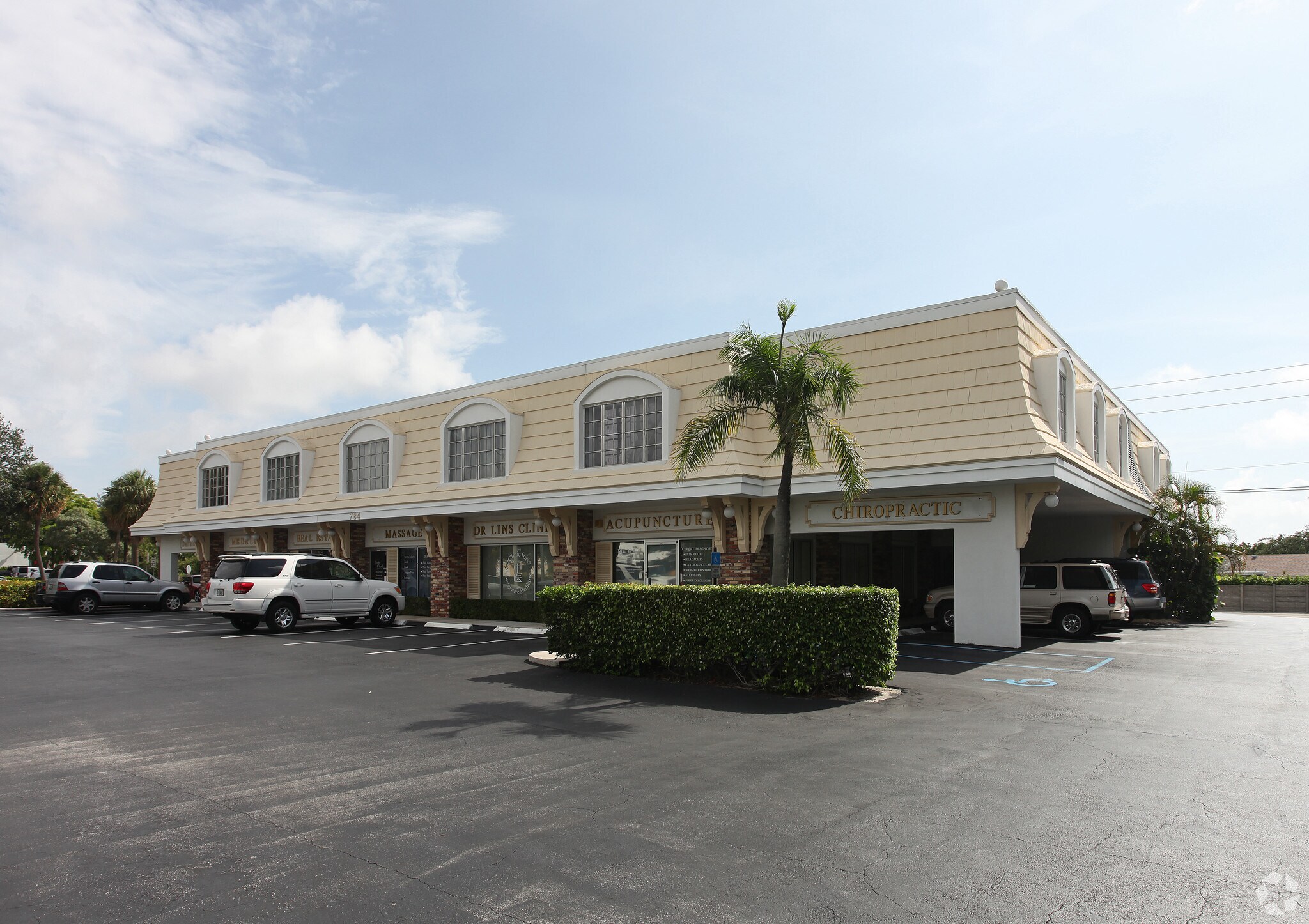 784 US Highway 1, North Palm Beach, FL à louer Photo principale– Image 1 sur 18