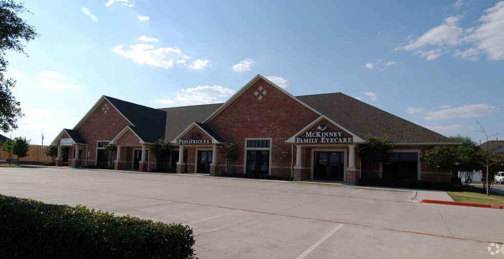 2720 Virginia Pky, McKinney, TX à louer - Photo de l’immeuble – Image 3 sur 4