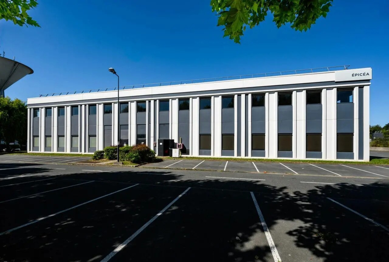 Local d’activités dans Villebon-sur-Yvette à louer Photo de l’immeuble– Image 1 sur 6