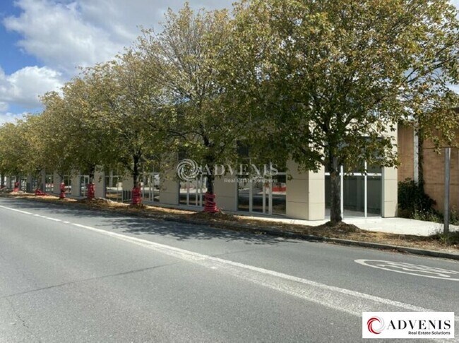 Plus de détails pour 1 Avenue De Bordeaux, Carbon-Blanc - Local d’activités à vendre
