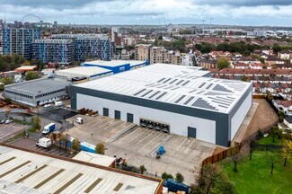 Plus de détails pour 374 Ealing Rd, Wembley - Industriel/Logistique à louer