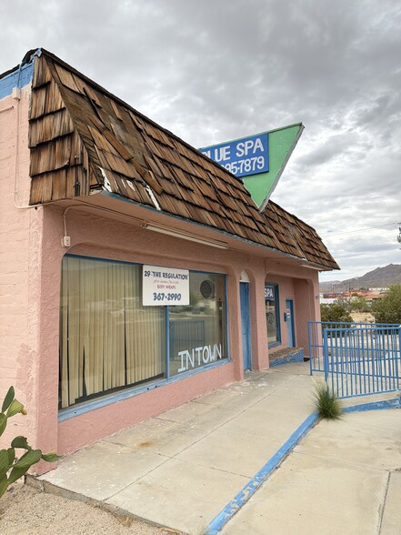 5929-5933 Adobe Rd, Twentynine Palms, CA à vendre - Photo principale – Image 1 sur 7