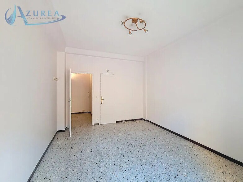 Bureau dans Nice à louer - Photo de l’immeuble – Image 3 sur 6