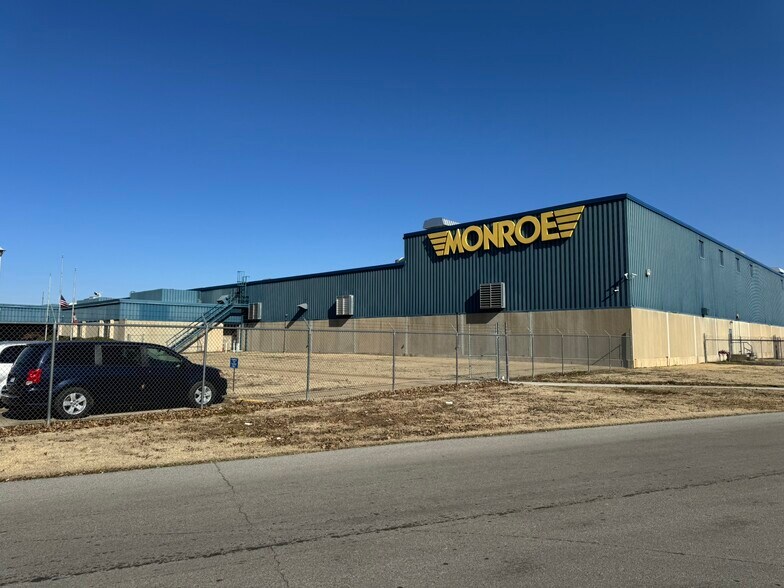 1601 Highway 49B, Paragould, AR à louer - Photo principale – Image 1 sur 15