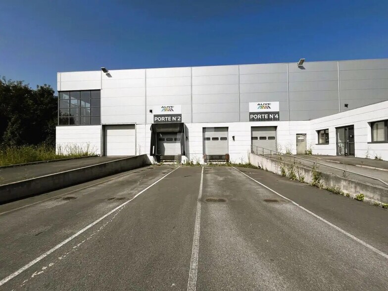 Bureau dans Moissy-Cramayel à louer - Photo de l’immeuble – Image 2 sur 10