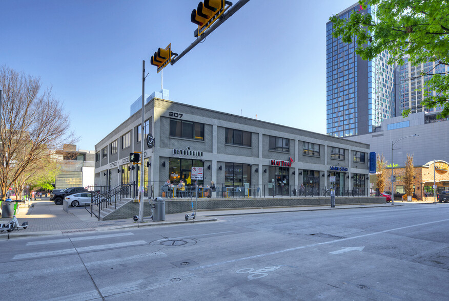 207 San Jacinto Blvd, Austin, TX à louer - Photo de l’immeuble – Image 1 sur 3