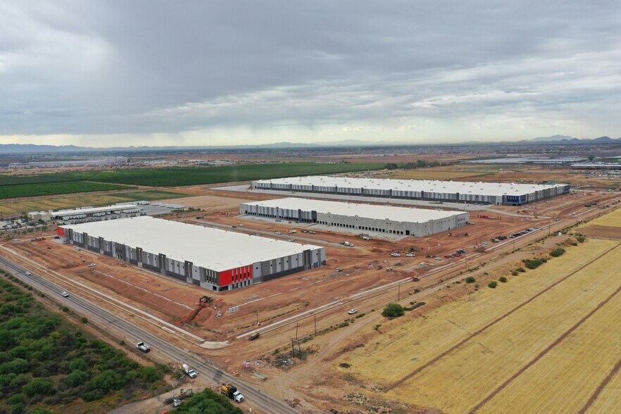 6935 S Crismon Rd, Mesa, AZ à louer - Photo de l’immeuble – Image 2 sur 9