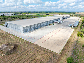 438 S Callaghan Rd, San Antonio, TX à louer Photo de l’immeuble– Image 1 sur 9