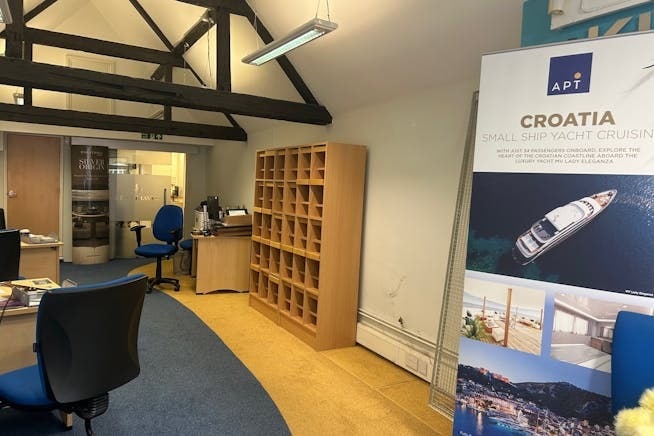 10-12 Denmark St, Wokingham à louer Photo intérieure– Image 1 sur 6