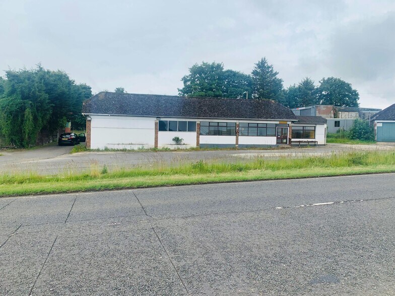 Yeovil Rd, Bradford Abbas à vendre - Photo de l’immeuble – Image 2 sur 10