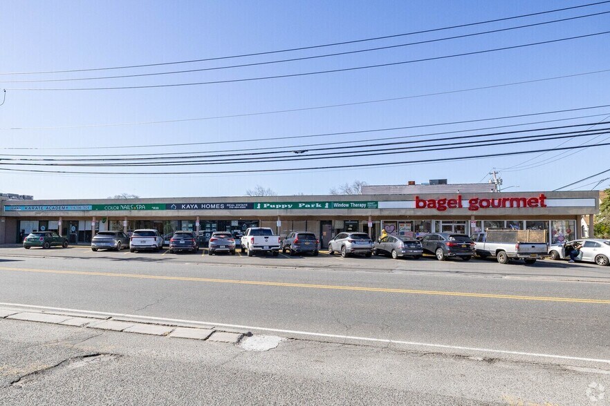 131 Main St, East Rockaway, NY à louer - Photo de l’immeuble – Image 1 sur 23