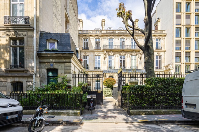 Plus de détails pour 9 Avenue Franklin D. Roosevelt, Paris - Bureau à vendre