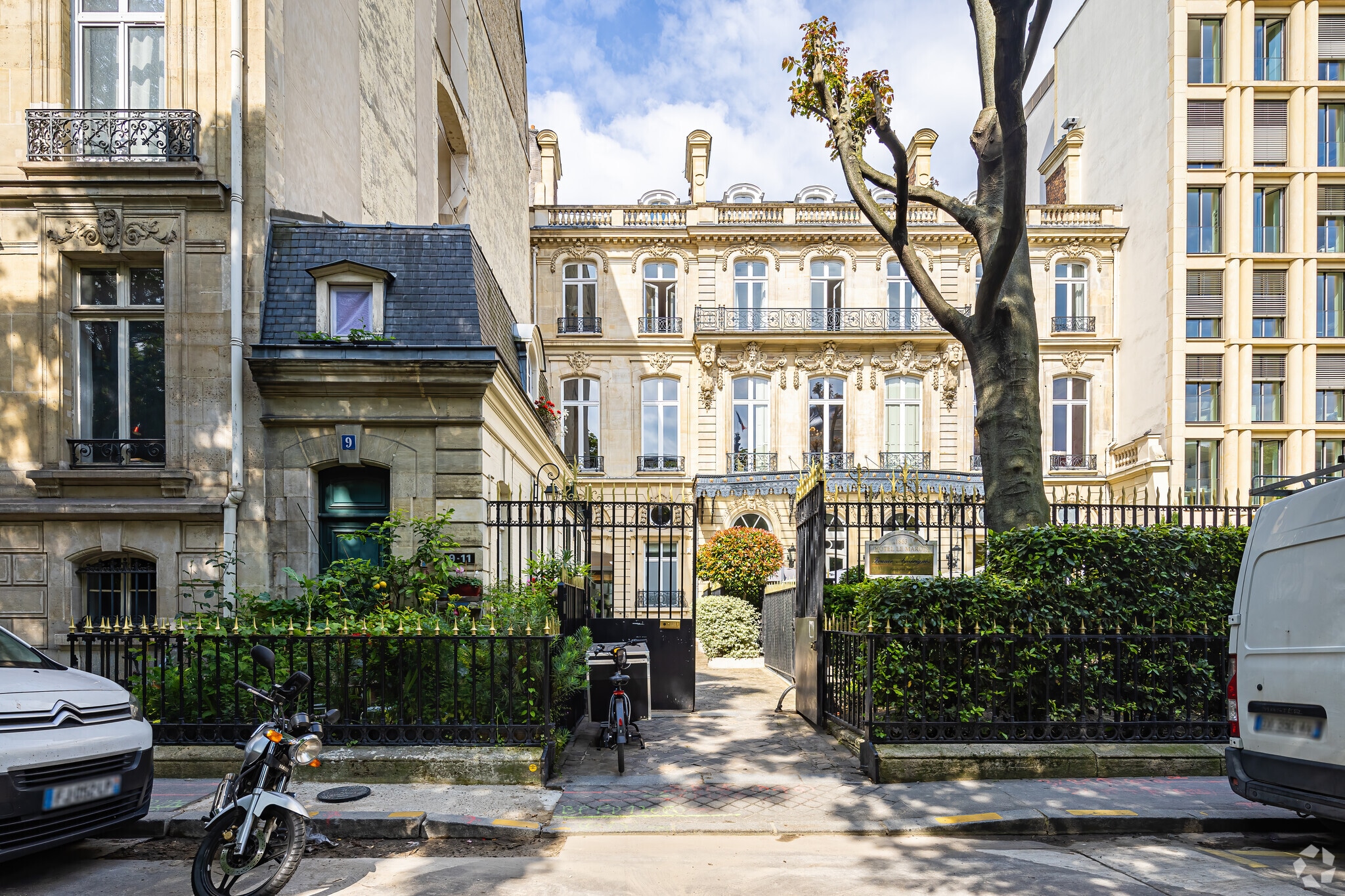 Bureau dans Paris à louer Photo principale– Image 1 sur 5