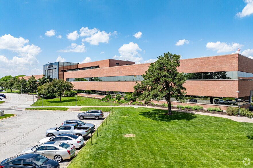 12500 I St, Omaha, NE à louer - Photo de l’immeuble – Image 3 sur 15