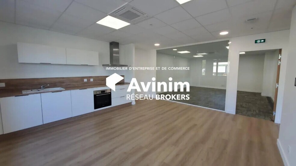 Bureau dans Argonay à vendre - Photo de l’immeuble – Image 3 sur 16