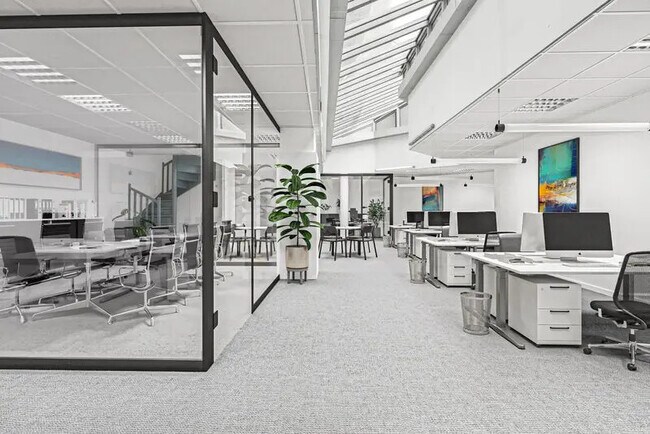 Plus de détails pour 6 Boulevard Bineau, Levallois-Perret - Bureau à louer