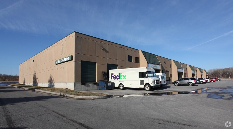 2604 NE Industrial Dr, Kansas City, MO à louer - Photo de l’immeuble – Image 3 sur 9
