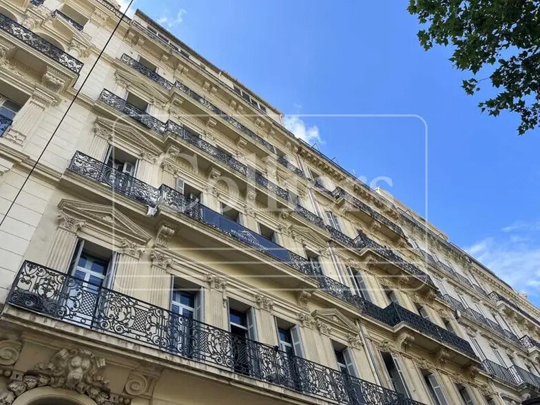Bureau dans Marseille à louer - Photo de l’immeuble – Image 1 sur 5