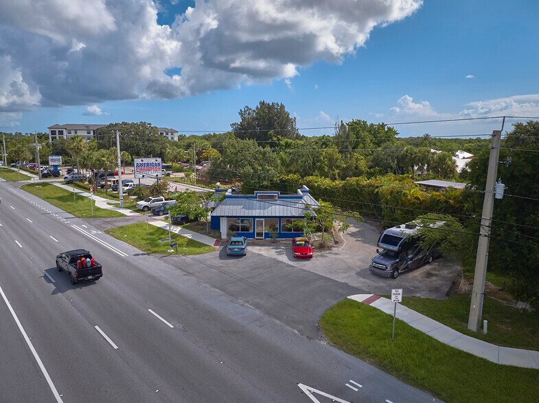 2095 NW Federal Hwy, Stuart, FL à vendre - Photo de l’immeuble – Image 2 sur 10