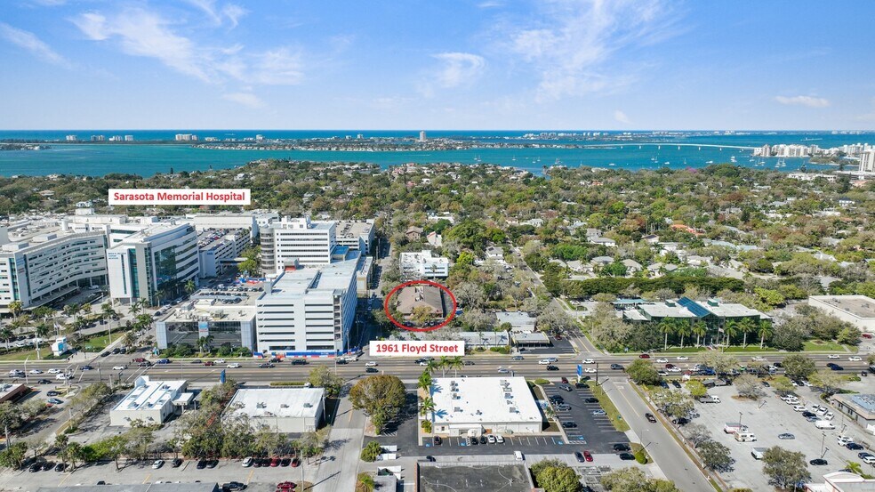1961 Floyd St, Sarasota, FL à louer - Photo de l’immeuble – Image 2 sur 18
