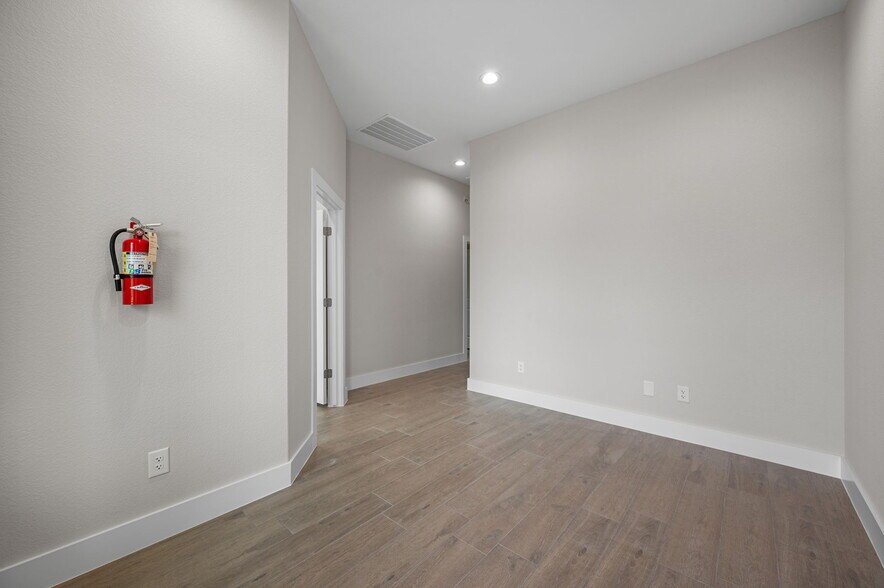 2951 FM 1460, Georgetown, TX à louer - Photo de l’immeuble – Image 2 sur 19