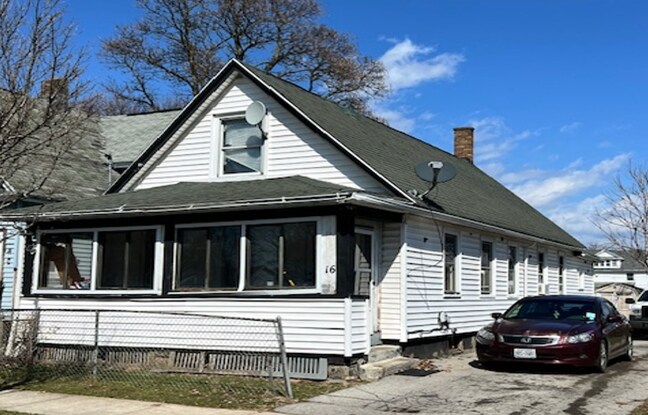 Single Family Homes Sale - Rochester, NY portefeuille de 11 biens à vendre sur LoopNet.fr Photo de l’immeuble– Image 1 sur 14