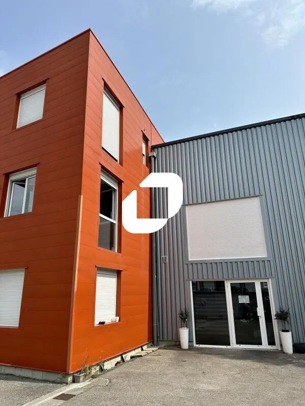 Plus de détails pour 28 Rue Marcel Reynaud, Crolles - Bureau à louer