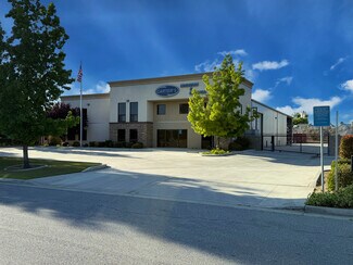Plus de détails pour 1066 Carrier Parkway Ave, Bakersfield, CA - Industriel/Logistique à louer