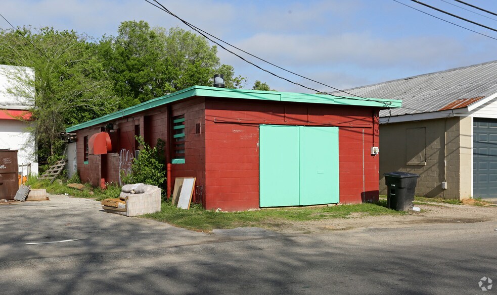 Eppes Redevelopment portefeuille de 4 biens à vendre sur LoopNet.fr - Photo principale – Image 3 sur 11