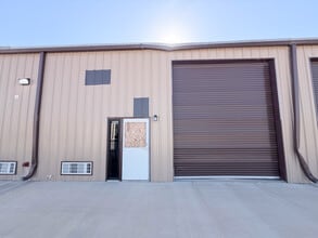 7977 Old Bastrop Rd, New Braunfels, TX à louer Photo intérieure– Image 2 sur 4