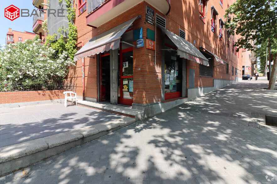 Immeuble residentiel dans Madrid, Madrid à vendre - Photo intérieure – Image 1 sur 1