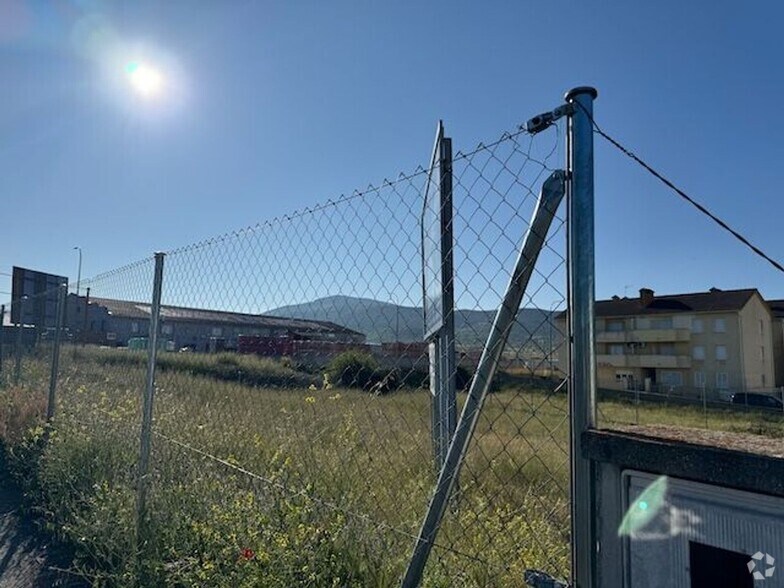 Avenida Francisco Mateos Rodríguez, 52, El Barco de Ávila, Ávila à vendre - Photo de l’immeuble – Image 2 sur 6