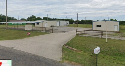 309 S US Highway 69, Trenton, TX à louer Photo de l’immeuble– Image 2 sur 2