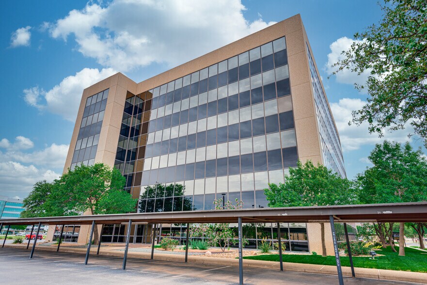24 Smith Rd, Midland, TX à louer - Photo de l’immeuble – Image 3 sur 14