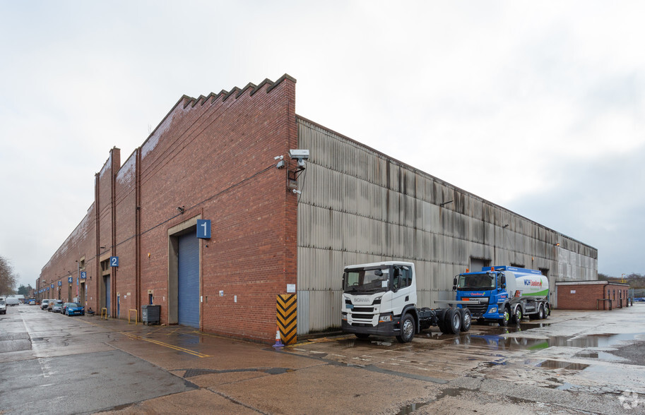 Thornes Moor Rd, Wakefield à louer - Photo de l’immeuble – Image 3 sur 3